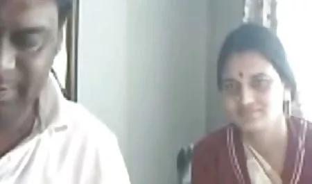 الطبيب جوارب القدمين سكس نسوان عرب