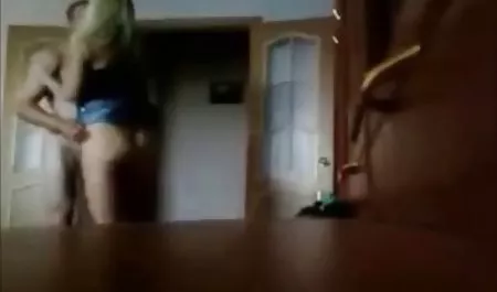 ثنائي تنتظر سكس صور عرب امرأة