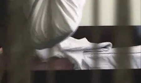 أصابعها الرطب قبل فيديو سكس عرب محارم ممارسة الجنس
