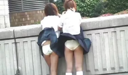 تلعب الفتيات سكس عرب جدد في غرفة النوم