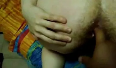 الجنس مثير فتاة شابة جميلة شكس العرب على كام