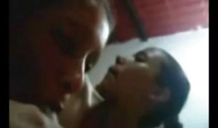 السعر سكس ممثله عربيه صناعة ABBYY لكمة الدجاج