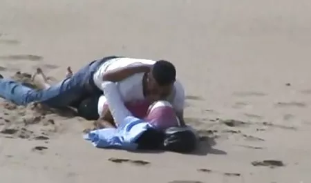 ايلينا ممثله سكس عربيه فيغا مثير الحمار إلى الرقبة