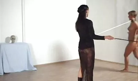 فمن الصعب سكس فنانات عرب نار جدا ليس فقط على الساقين